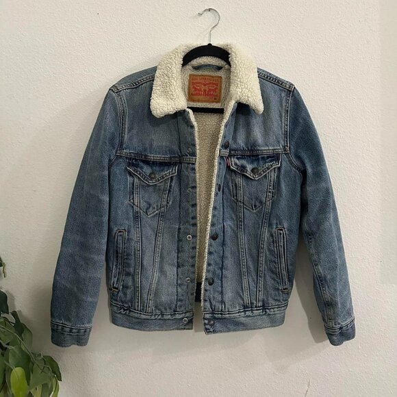 Levi's Women's Blue Jacket - Picture 1 of 3